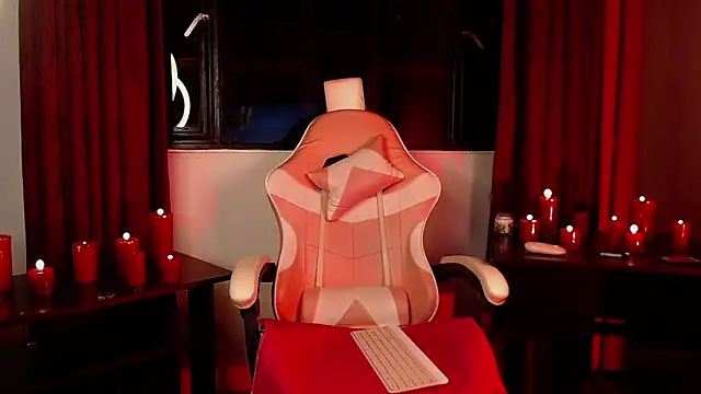 Snapshot of julz_03 chatting on 02/21/26, 06:47 julz 03 online show from 02/21/26, 06:47