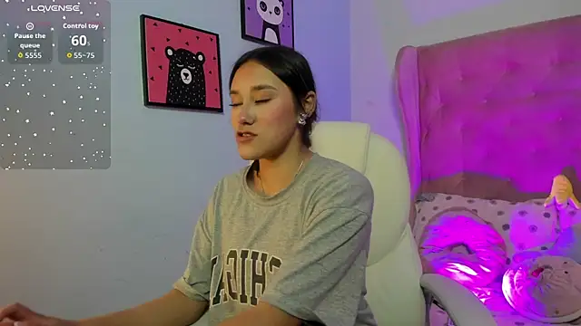  Sophie  miller online show from 09/29/25, 10:25