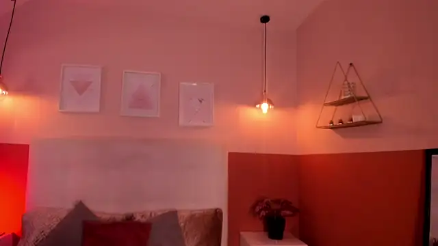  Sophie  miller online show from 04/09/26, 09:53