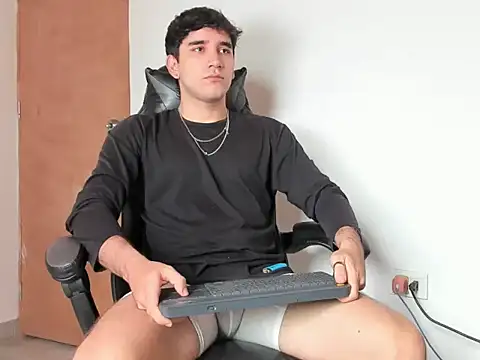 Snapshot of leo030809 chatting on 02/06/26, 06:22 leo030809 online show from 02/06/26, 06:22