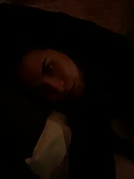 Snapshot of Effyvice13 chatting on 03/27/26, 02:17 Effyvice13 online show from 03/27/26, 02:17