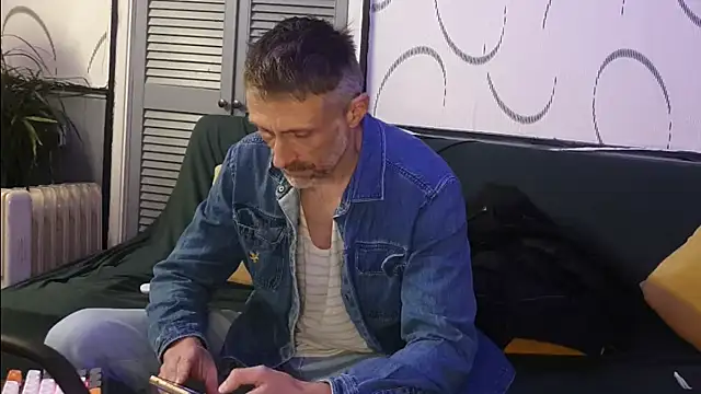 unclestefansdick online show from 11/04/25, 09:03