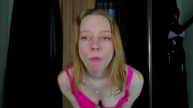 Snapshot of Michelle_Blond chatting on 01/31/25, 09:37 Michelle Blond online show from 01/31/25, 09:37