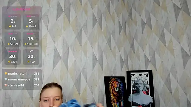 Snapshot of Michelle_Blond chatting on 02/16/25, 10:21 Michelle Blond online show from 02/16/25, 10:21