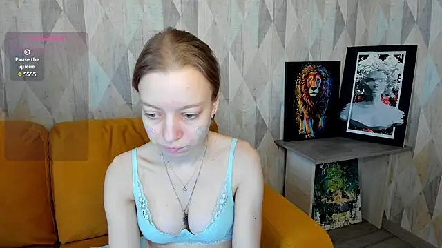 Snapshot of Michelle_Blond chatting on 02/22/25, 07:56 Michelle Blond online show from 02/22/25, 07:56