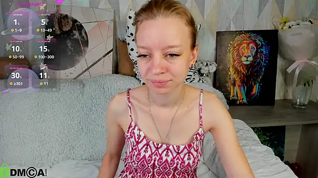 Snapshot of Michelle_Blond chatting on 09/23/25, 07:55 Michelle Blond online show from 09/23/25, 07:55