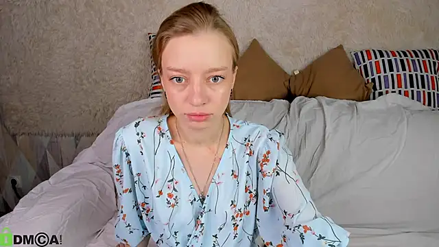 Snapshot of Michelle_Blond chatting on 11/23/25, 08:58 Michelle Blond online show from 11/23/25, 08:58