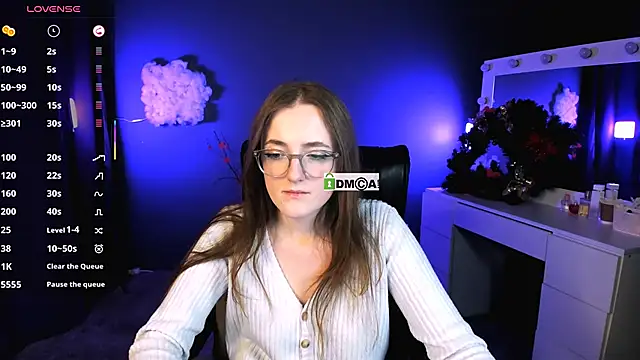 Snapshot of luna_berryy chatting on 02/25/25, 02:25 luna berryy online show from 02/25/25, 02:25