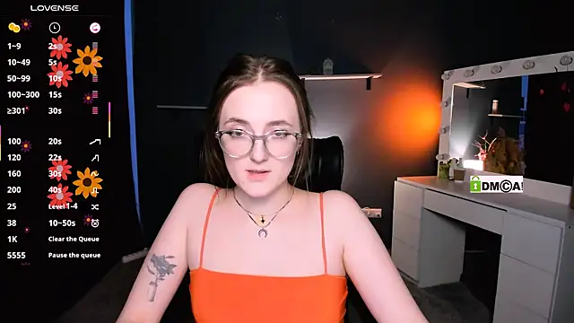 Snapshot of luna_berryy chatting on 03/22/25, 05:49 luna berryy online show from 03/22/25, 05:49