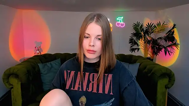 holy kitty online show from 09/19/25, 09:11