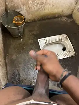 Snapshot of tamil000000 chatting on 02/21/26, 03:57 tamil000000 online show from 02/21/26, 03:57