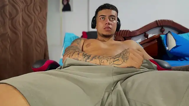 DuoHotLive online show from 11/29/25, 04:26