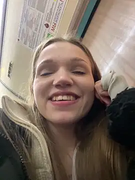 KitteCat online show from 12/14/24, 09:02