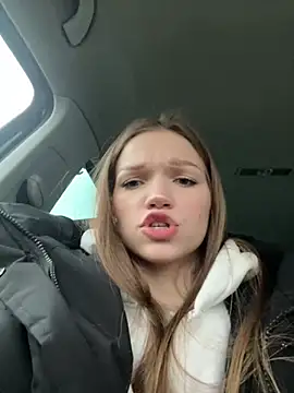 KitteCat online show from 12/20/24, 08:28