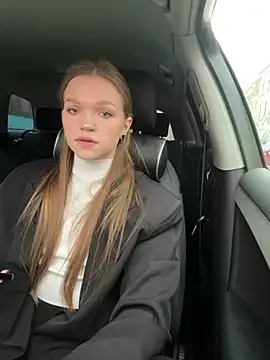 KitteCat online show from 12/21/24, 10:50