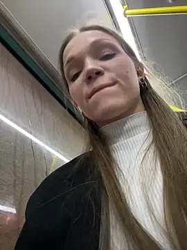 KitteCat online show from 12/21/24, 01:53