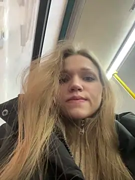 KitteCat online show from 12/28/24, 11:09