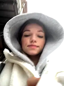 KitteCat online show from 09/20/25, 09:10