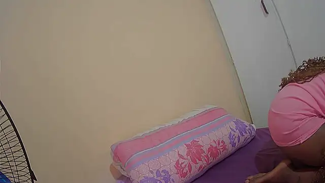 Snapshot of ebonyjezebel chatting on 12/07/24, 02:24 ebonyjezebel online show from 12/07/24, 02:24