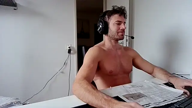 alpha-hunk online show from 12/14/25, 10:53