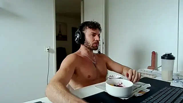 Snapshot of alpha-hunk chatting on 03/14/26, 10:53 alpha-hunk online show from 03/14/26, 10:53