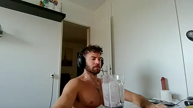 Snapshot of alpha-hunk chatting on 03/22/26, 09:56 alpha-hunk online show from 03/22/26, 09:56