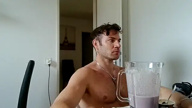 Snapshot of alpha-hunk chatting on 04/01/26, 10:16 alpha-hunk online show from 04/01/26, 10:16