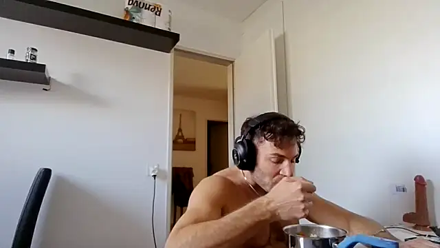 Snapshot of alpha-hunk chatting on 04/03/26, 01:42 alpha-hunk online show from 04/03/26, 01:42