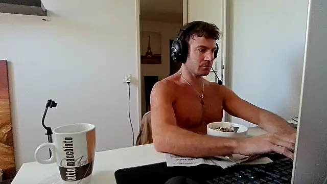 Snapshot of alpha-hunk chatting on 06/18/26, 08:58 alpha-hunk online show from 06/18/26, 08:58