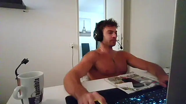 Snapshot of alpha-hunk chatting on 06/21/26, 09:01 alpha-hunk online show from 06/21/26, 09:01