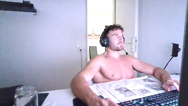 Snapshot of alpha-hunk chatting on 07/06/26, 04:20 alpha-hunk online show from 07/06/26, 04:20