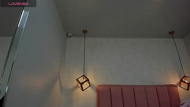 MAYROBERTSS online show from 02/18/25, 12:06