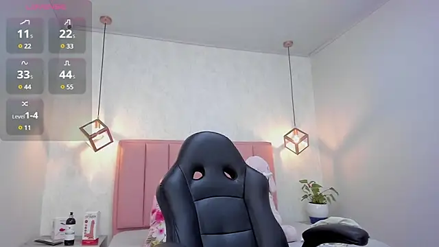 MAYROBERTSS online show from 03/11/25, 12:39