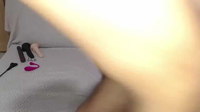 culbutemoi4 online show from 11/02/25, 08:44