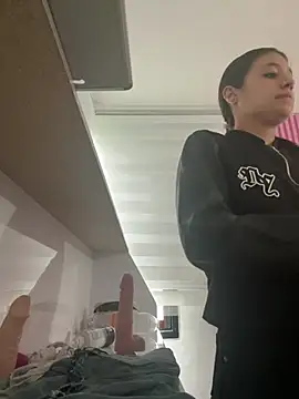 Snapshot of Kyna_euphoria chatting on 12/28/24, 01:06 Kyna euphoria online show from 12/28/24, 01:06