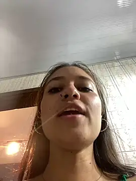 Snapshot of Kyna_euphoria chatting on 01/12/25, 07:53 Kyna euphoria online show from 01/12/25, 07:53