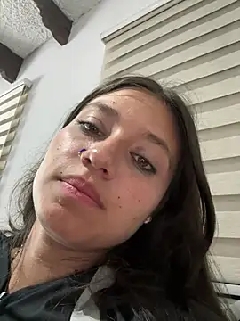 Snapshot of Kyna_euphoria chatting on 02/03/25, 01:41 Kyna euphoria online show from 02/03/25, 01:41