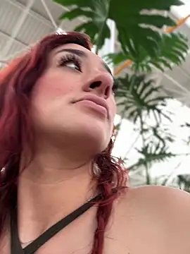 Snapshot of ariiel_ chatting on 04/23/26, 08:33 ariiel online show from 04/23/26, 08:33