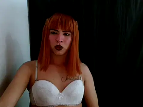 Snapshot of estefania224 chatting on 01/10/25, 03:18 estefania224 online show from 01/10/25, 03:18