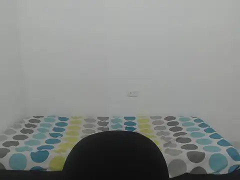 Snapshot of estefania224 chatting on 02/27/26, 12:10 estefania224 online show from 02/27/26, 12:10