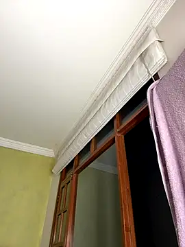 aurora divine online show from 10/17/25, 10:56