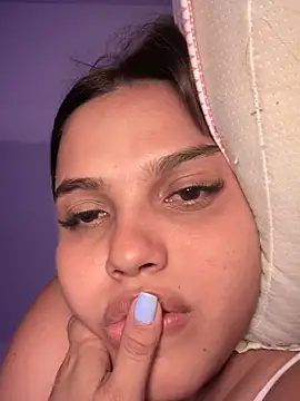 Snapshot of vivicolibri chatting on 09/13/25, 08:19 vivicolibri online show from 09/13/25, 08:19