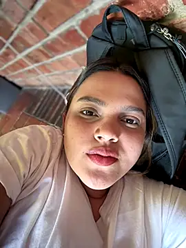 Snapshot of vivicolibri chatting on 09/23/25, 03:04 vivicolibri online show from 09/23/25, 03:04