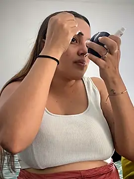 Snapshot of vivicolibri chatting on 10/07/25, 04:26 vivicolibri online show from 10/07/25, 04:26