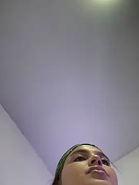 Snapshot of vivicolibri chatting on 10/17/25, 08:11 vivicolibri online show from 10/17/25, 08:11