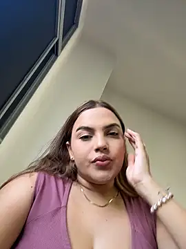 Snapshot of vivicolibri chatting on 11/07/25, 09:15 vivicolibri online show from 11/07/25, 09:15