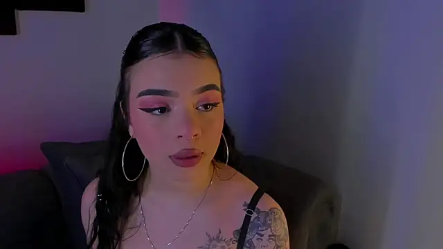 Snapshot of maddy_walker chatting on 12/29/24, 09:30 maddy walker online show from 12/29/24, 09:30