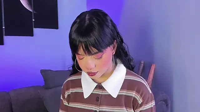 Snapshot of maddy_walker chatting on 03/03/25, 08:21 maddy walker online show from 03/03/25, 08:21