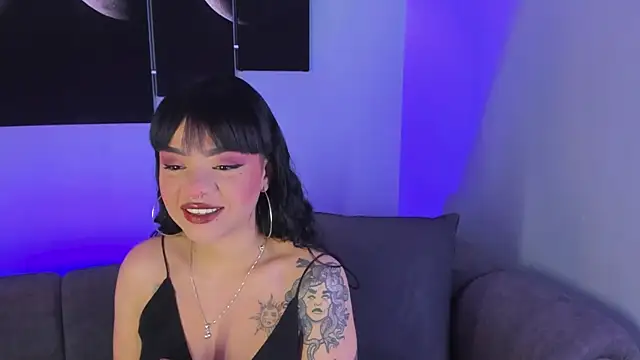 Snapshot of maddy_walker chatting on 03/04/25, 09:11 maddy walker online show from 03/04/25, 09:11