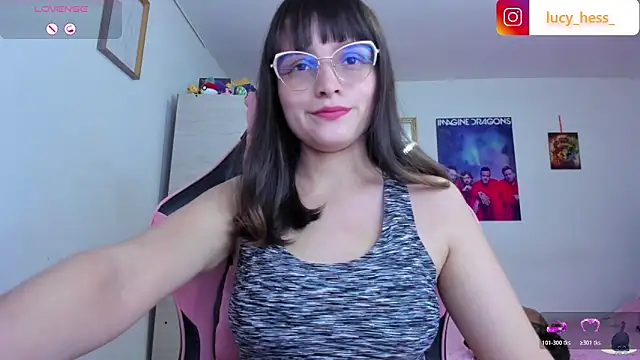 Snapshot of Lucyy-hess chatting on 06/09/26, 09:37 Lucyy-hess online show from 06/09/26, 09:37